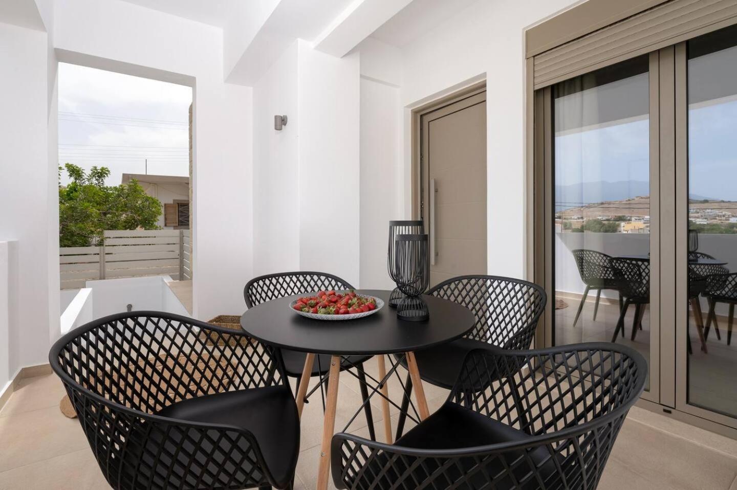 Ammokrinos Luxury Homes,150M From The Beach Kalamaki  Eksteriør billede